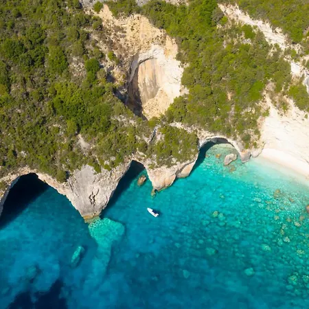 Stefanos * Longos (Paxos)